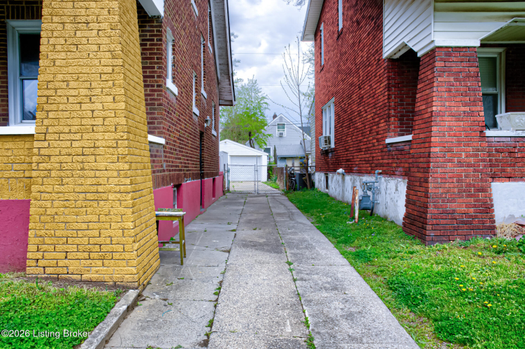 Listing Image 6