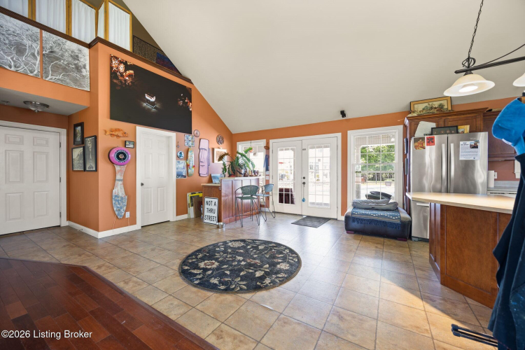 Listing Image 85