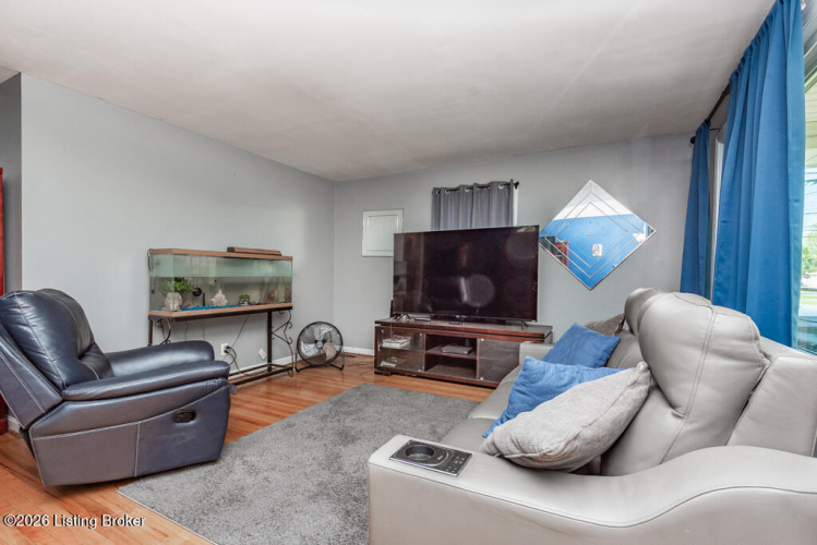 Listing Image 22