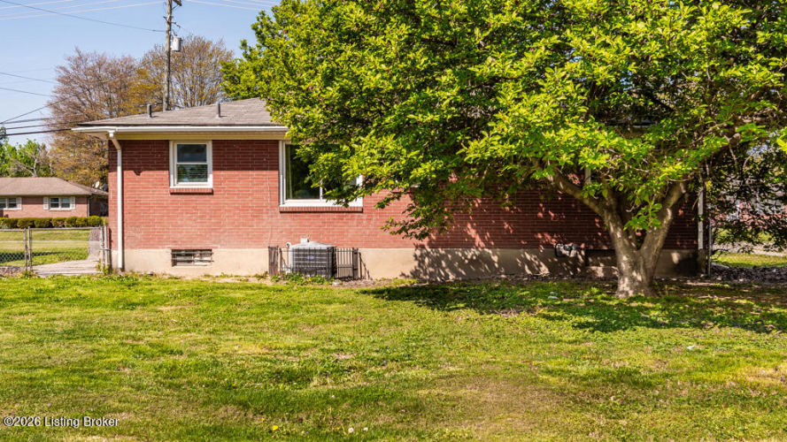Listing Image 26