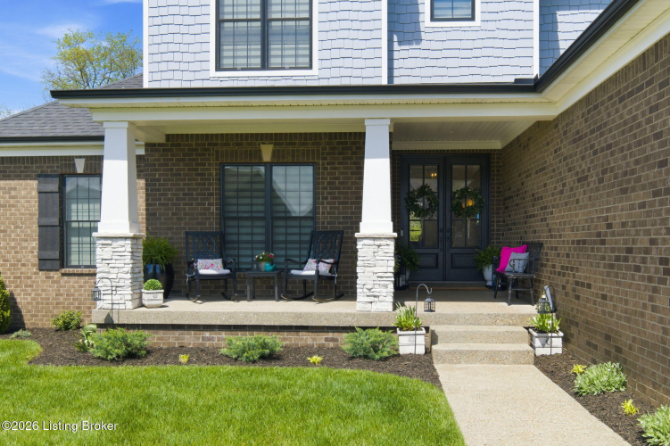Listing Image 4