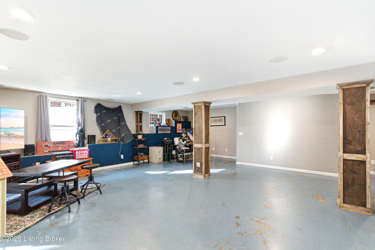 Listing Image 24