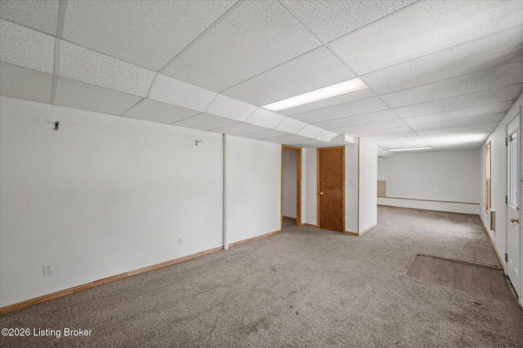 Listing Image 33