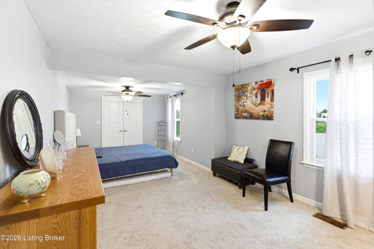 Listing Image 90
