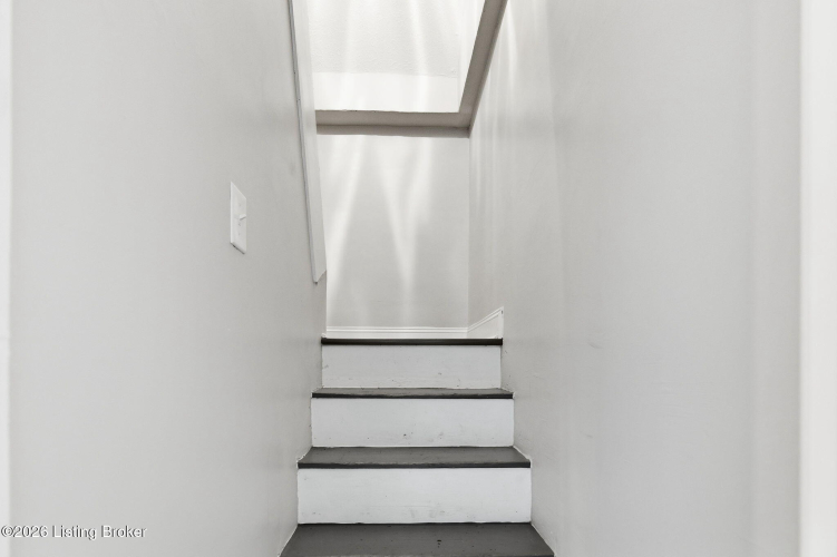 Listing Image 53