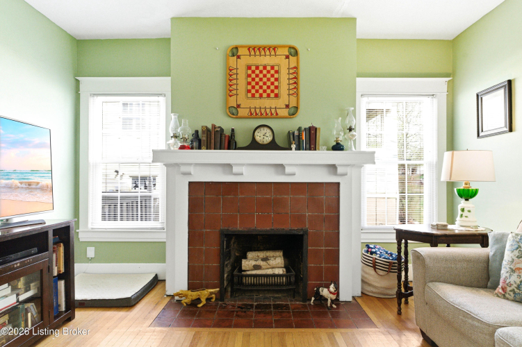 Listing Image 11
