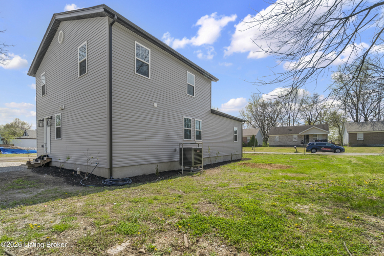 Listing Image 32