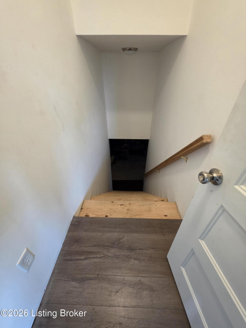 Listing Image 60