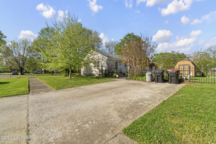 Listing Image 38