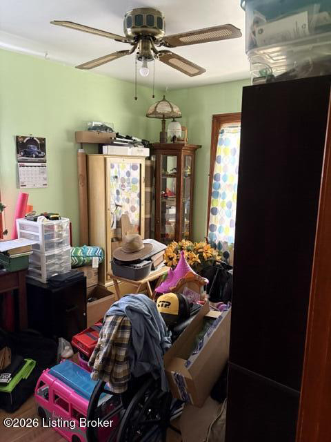 Listing Image 6