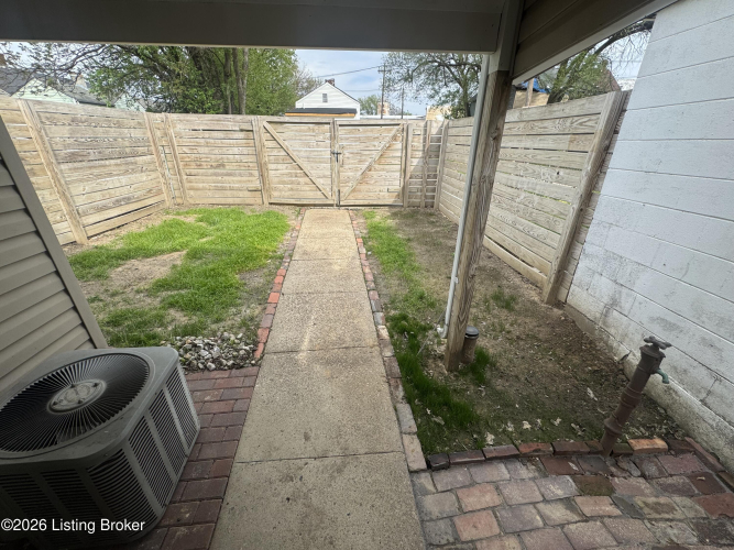Listing Image 14