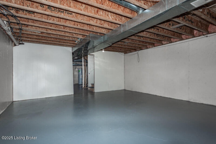 Listing Image 33