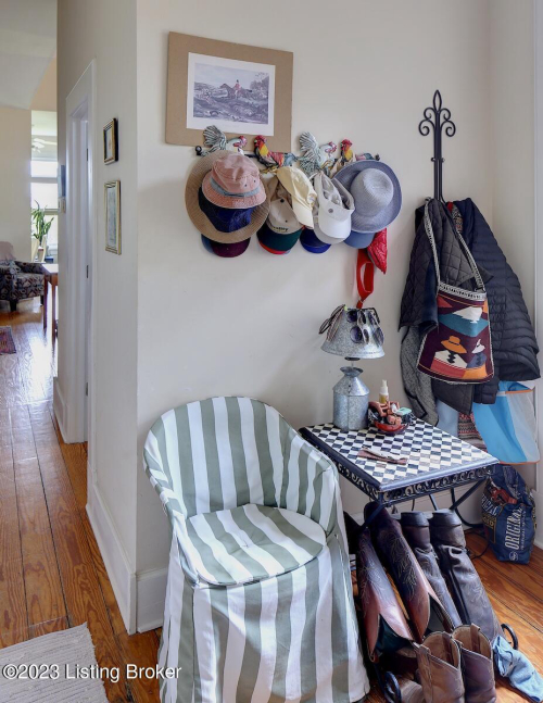 Listing Image 21