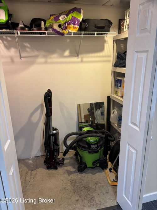 Listing Image 43