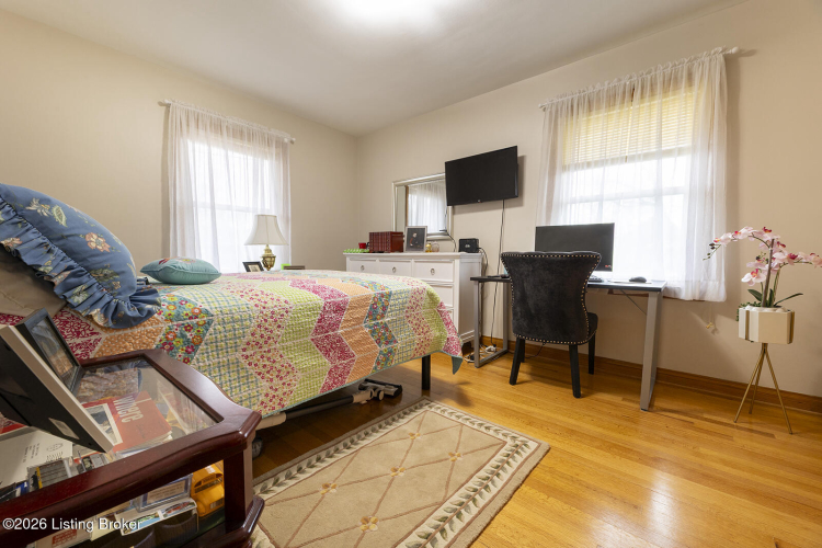 Listing Image 15