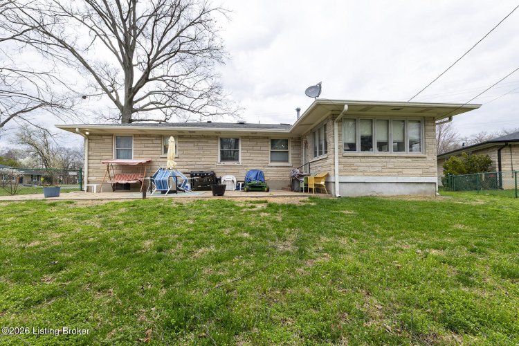 Listing Image 28