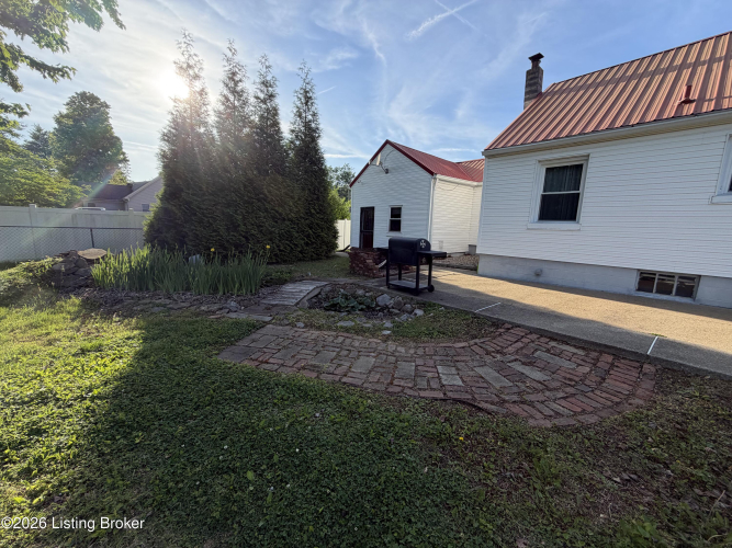 Listing Image 24