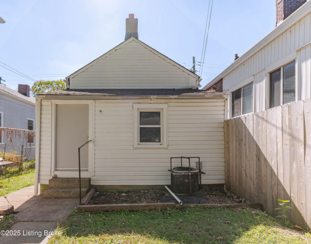 Listing Image 16