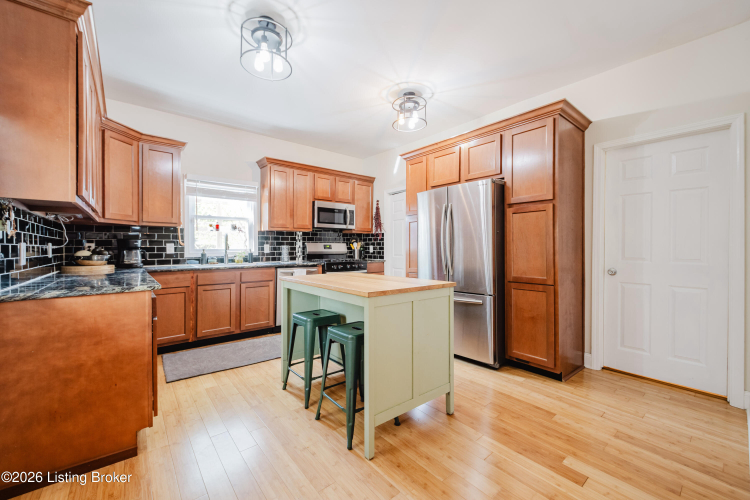Listing Image 21