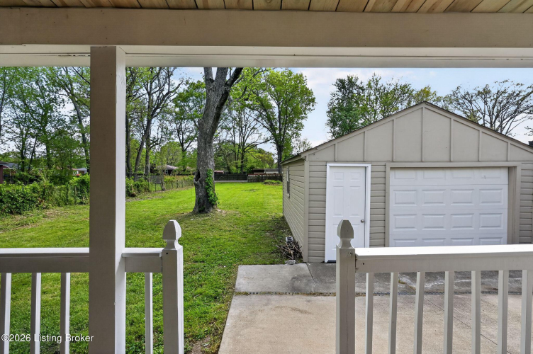 Listing Image 6
