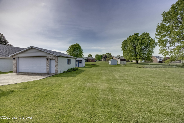 Listing Image 32