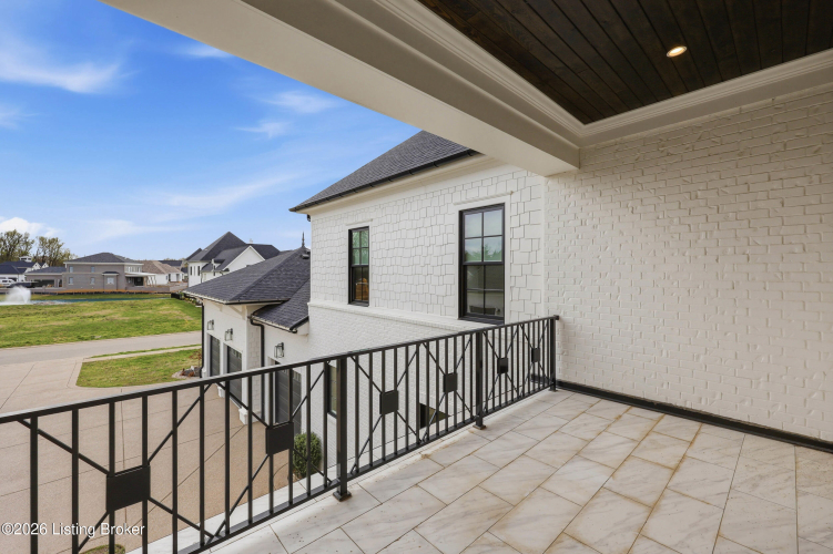 Listing Image 79