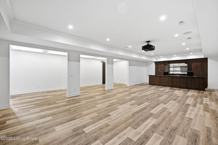 Listing Image 86