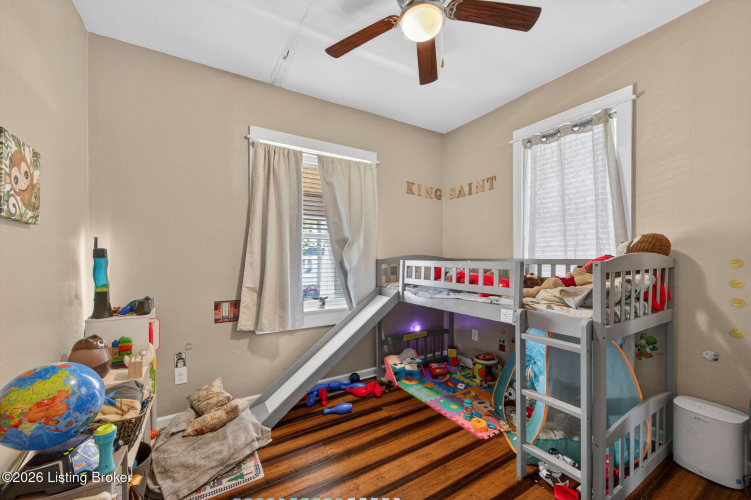 Listing Image 12