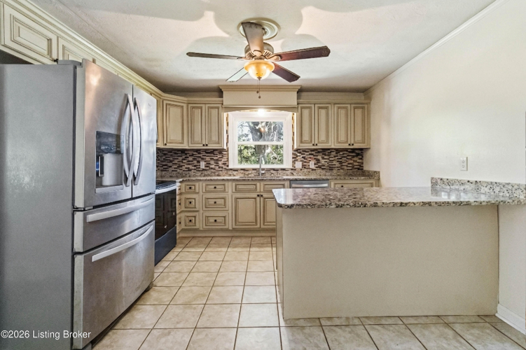 Listing Image 19