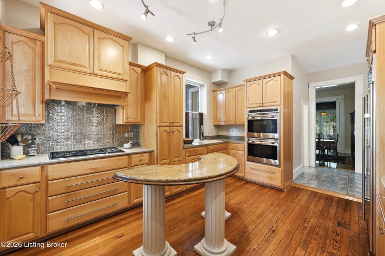 Listing Image 19