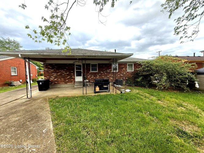 Listing Image 7