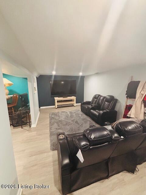 Listing Image 12