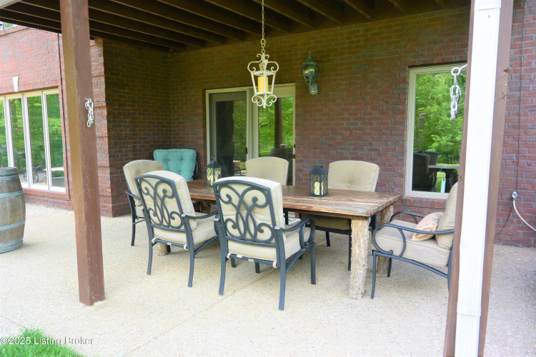 Listing Image 58