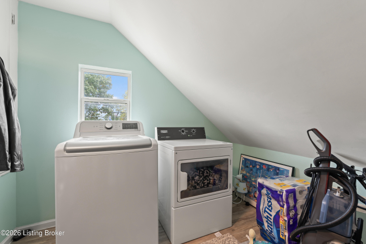 Listing Image 35