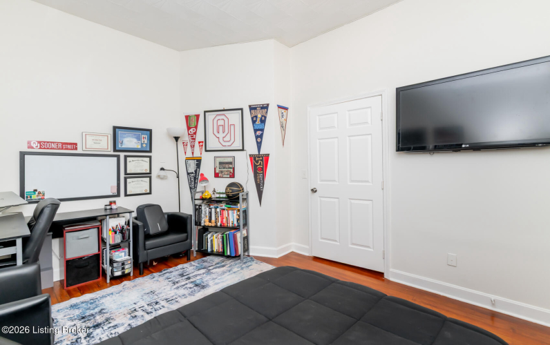Listing Image 14