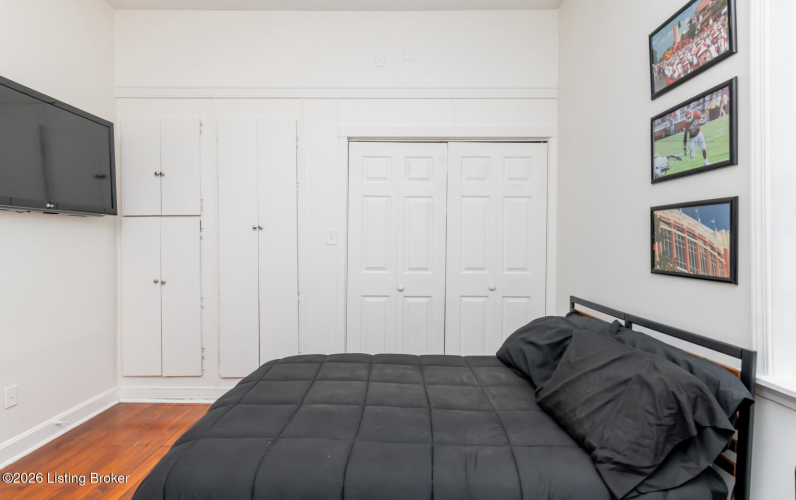 Listing Image 15