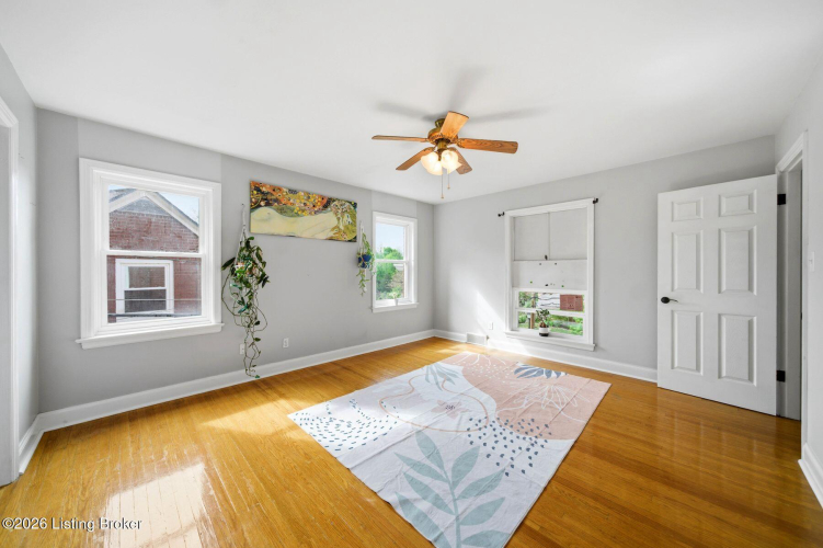 Listing Image 35