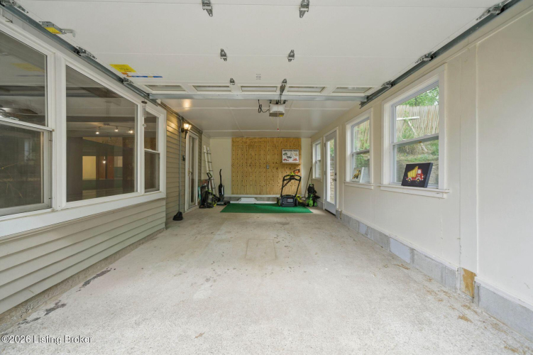 Listing Image 46