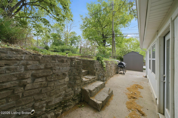 Listing Image 50