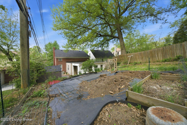 Listing Image 52
