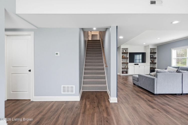 Listing Image 65