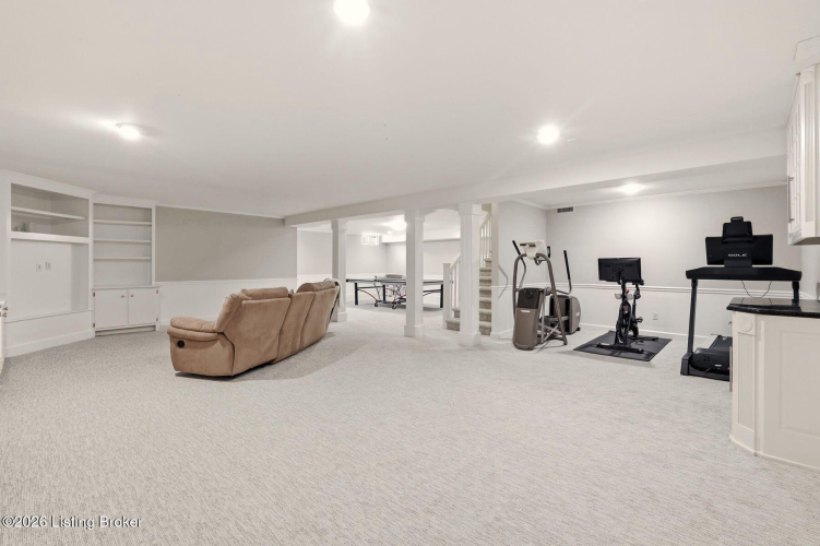 Listing Image 52