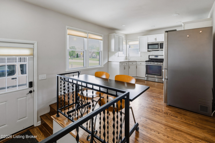 Listing Image 15