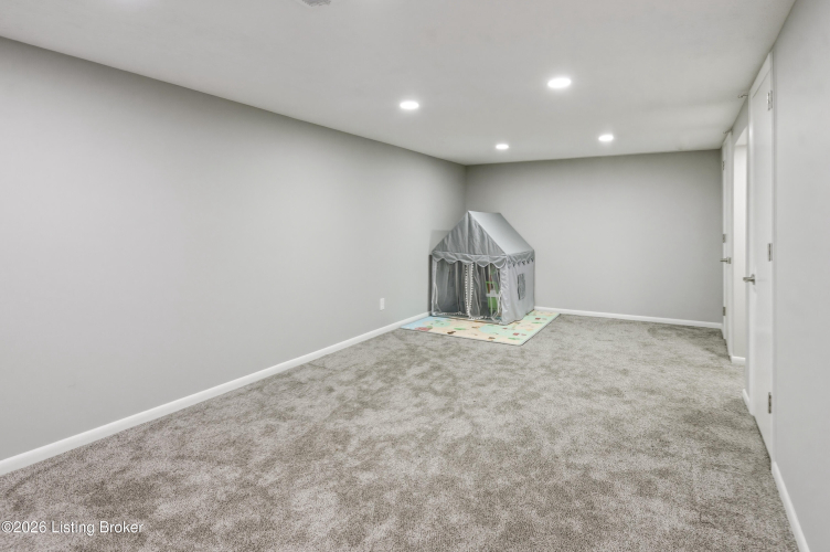 Listing Image 33