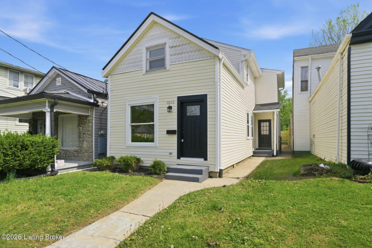 Listing Image 4