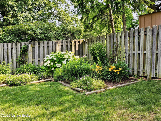 Listing Image 28