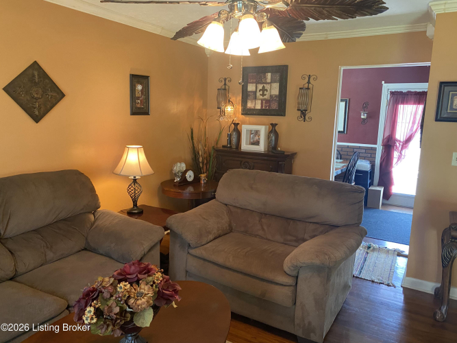 Listing Image 15