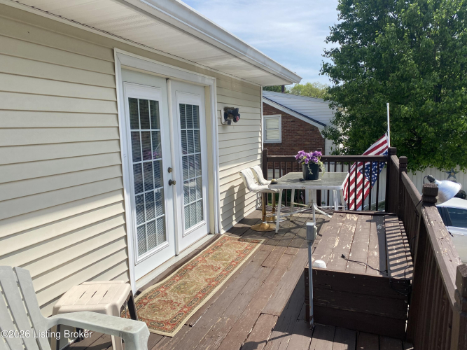 Listing Image 9