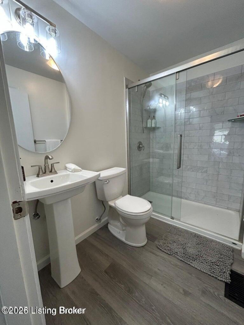 Listing Image 15