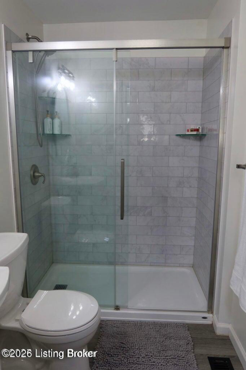 Listing Image 16